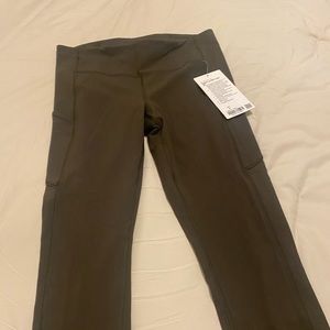 NWT Lulu Speed Up Tight
